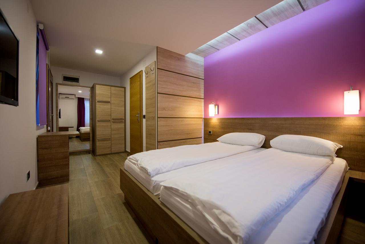 Motel Jezero Mladenovac Eksteriør billede