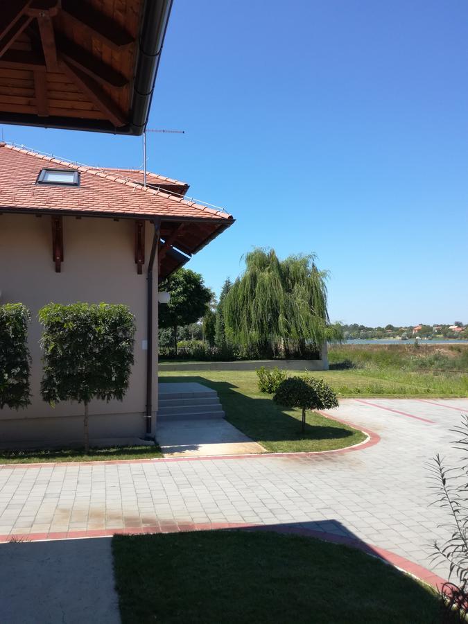 Motel Jezero Mladenovac Eksteriør billede
