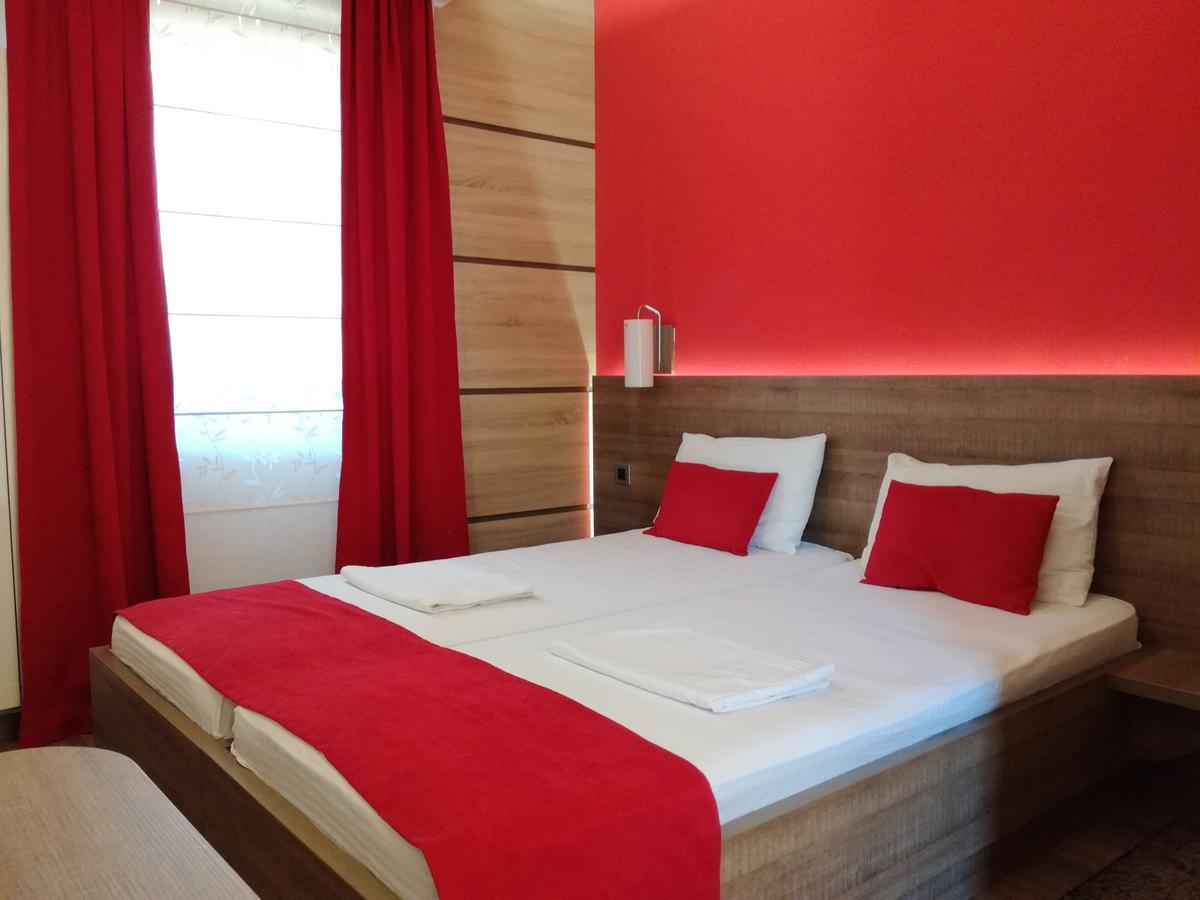 Motel Jezero Mladenovac Eksteriør billede